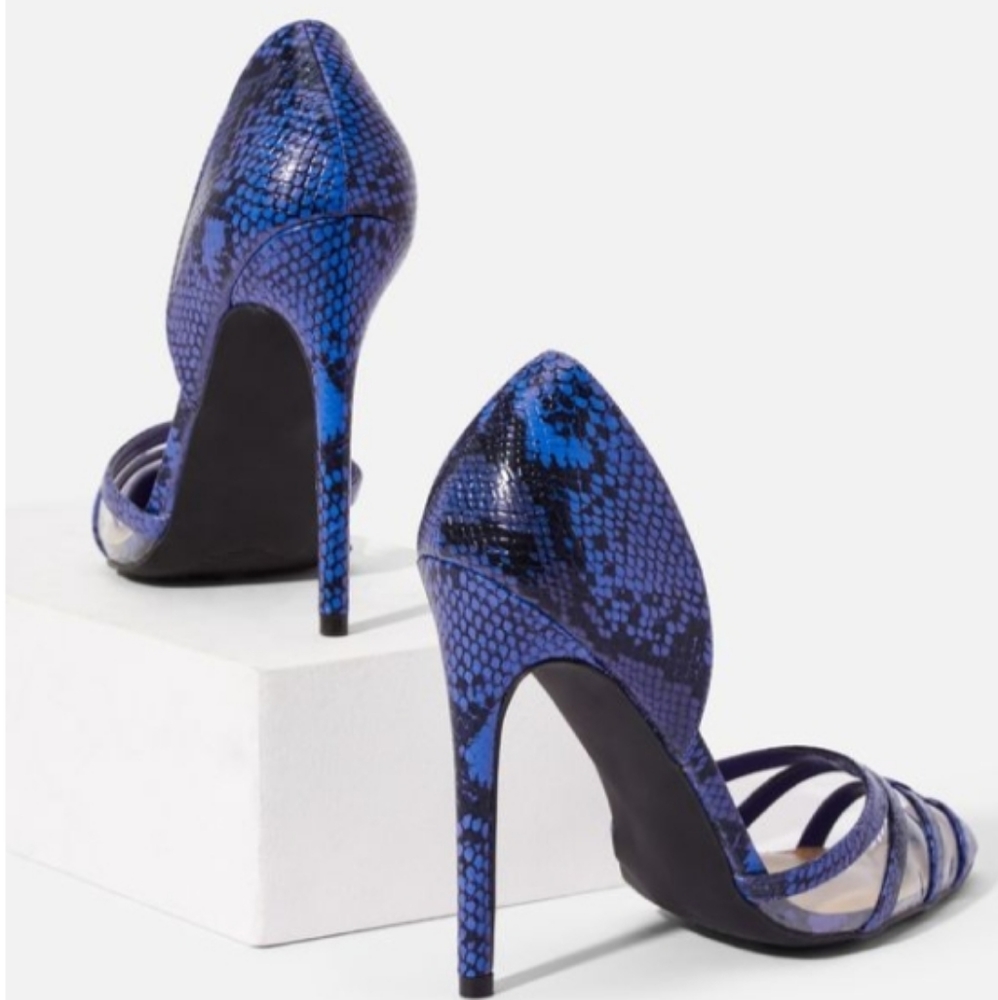 Heels - Picture 2 of 2
